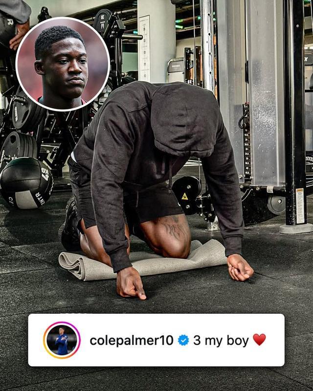 开云入口平台-帕尔默评论梅努社媒，疑似支持其获得曼联的租借离队许可